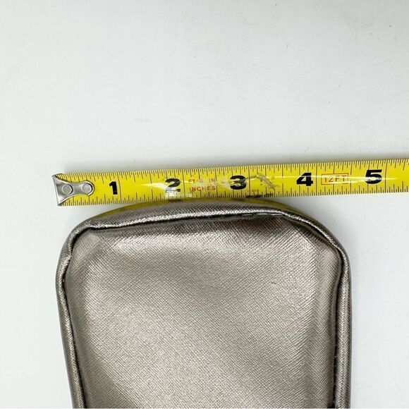 Metallic‎ Silver Cellphone Bag with Silver Camo Removable Crossbody Strap - Picture 12 of 12